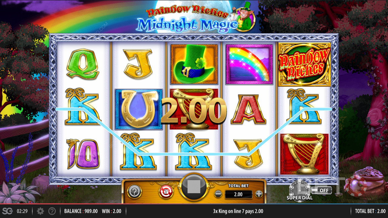 Rainbow Riches Midnight Magic 老虎机中的10条不同的有效支付线