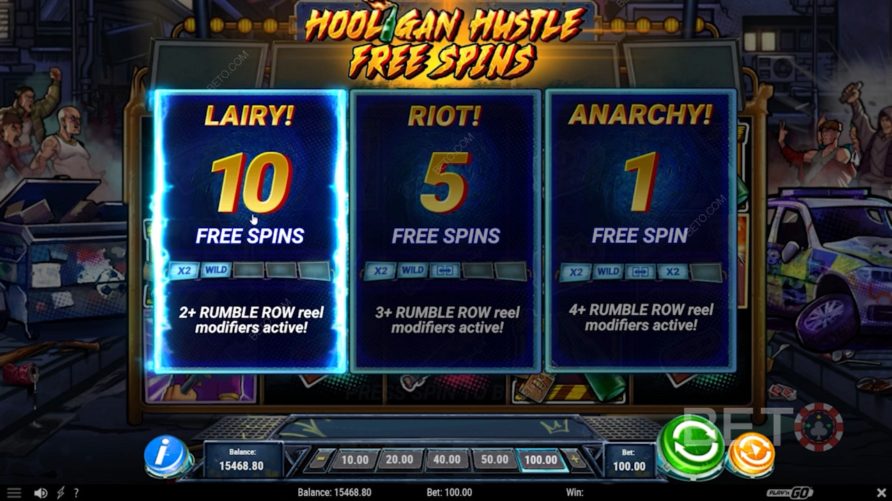 在 Hooligan Hustle 老虎机中选择免费旋转类型