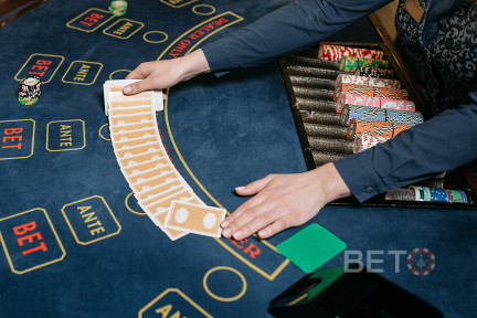 一些赌场提供没有赌博佣金的变体。